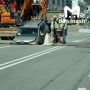 Есть у нас ощущение, что рабочие во время раскопок на Ларина даже не подозревали, что вместо труб туда аккуратно сложится "Рено"