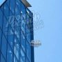 На Ворошиловском мосту с высоты 20 метров рухнули стёкла шахты лифта