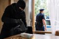 Уроженец Пензы, находившийся в федеральном розыске, решил не сидеть без дела и обокрал дом в Новочеркасске