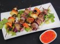 Кебабы из свинины с шампиньонами и овощами