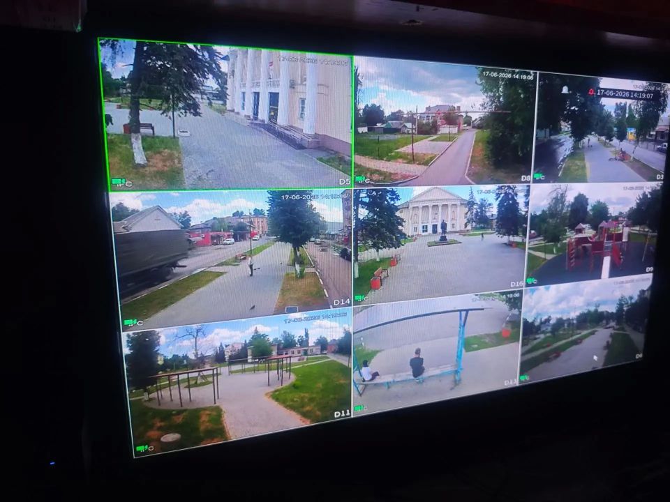 Безопасность и порядок: в Шахтах в сквере поселка Майский внедрен круглосуточный видеомониторинг Безопасность и порядок: в Шахтах в сквере поселка Майский внедрен круглосуточный видеомониторинг