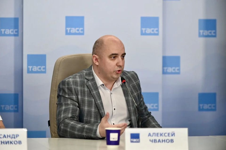 Фоторепортаж и главное с пресс-конференции, посвященной профилактике распространения и лечению никотиновой зависимости несовершеннолетних в Ростовской области Фоторепортаж и главное с пресс-конференции, посвященной профилактике распространения и лечению никотиновой зависимости несовершеннолетних в Ростовской области