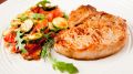 Свиной эскалоп с овощами: сытный и вкусный выбор для вашего стола