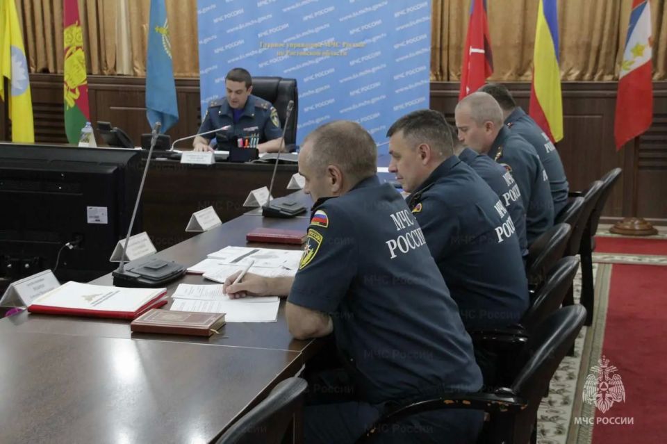 Совет руководителей Южного федерального округа подвел итоги за полугодие Совет руководителей Южного федерального округа подвел итоги за полугодие