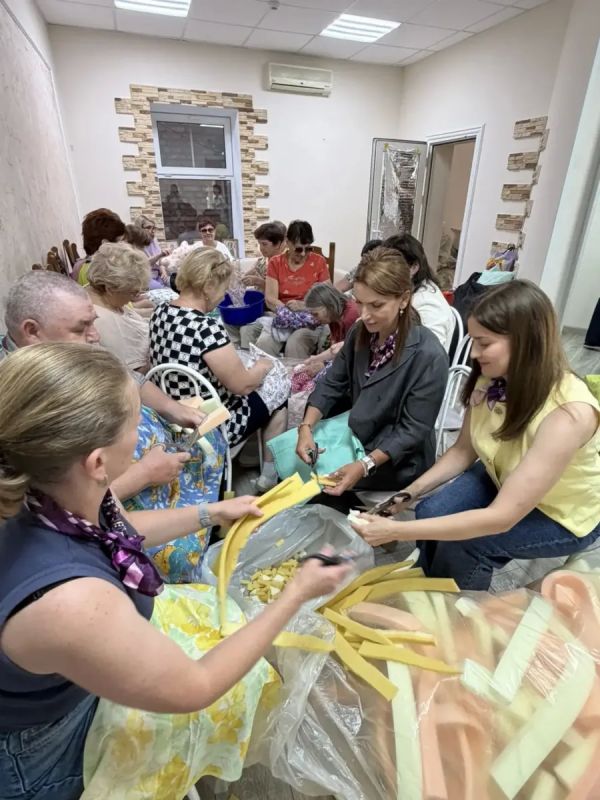 В Батайске продолжают помогать нашим бойцам В Батайске продолжают помогать нашим бойцам