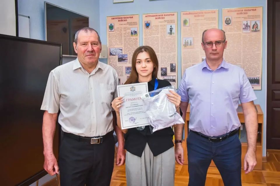 17 июня в ЮРГПУ (НПИ) наградили победителей и призёров олимпиады по цифровой трансформации «ТерраПолитех», входящей в экосистему XVII Международной олимпиады «IT-Планета 2026» 17 июня в ЮРГПУ (НПИ) наградили победителей и призёров олимпиады по цифровой трансформации «ТерраПолитех», входящей в экосистему XVII Международной олимпиады «IT-Планета 2026»