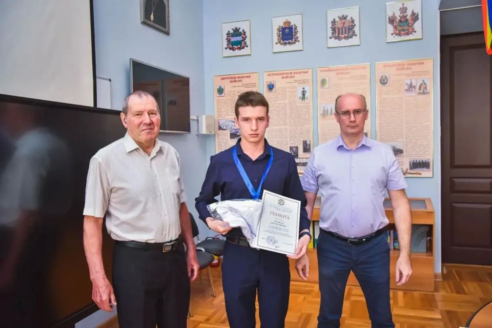 17 июня в ЮРГПУ (НПИ) наградили победителей и призёров олимпиады по цифровой трансформации «ТерраПолитех», входящей в экосистему XVII Международной олимпиады «IT-Планета 2026» 17 июня в ЮРГПУ (НПИ) наградили победителей и призёров олимпиады по цифровой трансформации «ТерраПолитех», входящей в экосистему XVII Международной олимпиады «IT-Планета 2026»