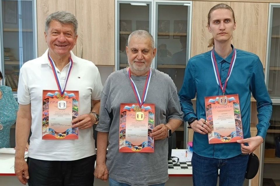 Шахтинцы заняли призовые места на турнире по шахматам! Шахтинцы заняли призовые места на турнире по шахматам!