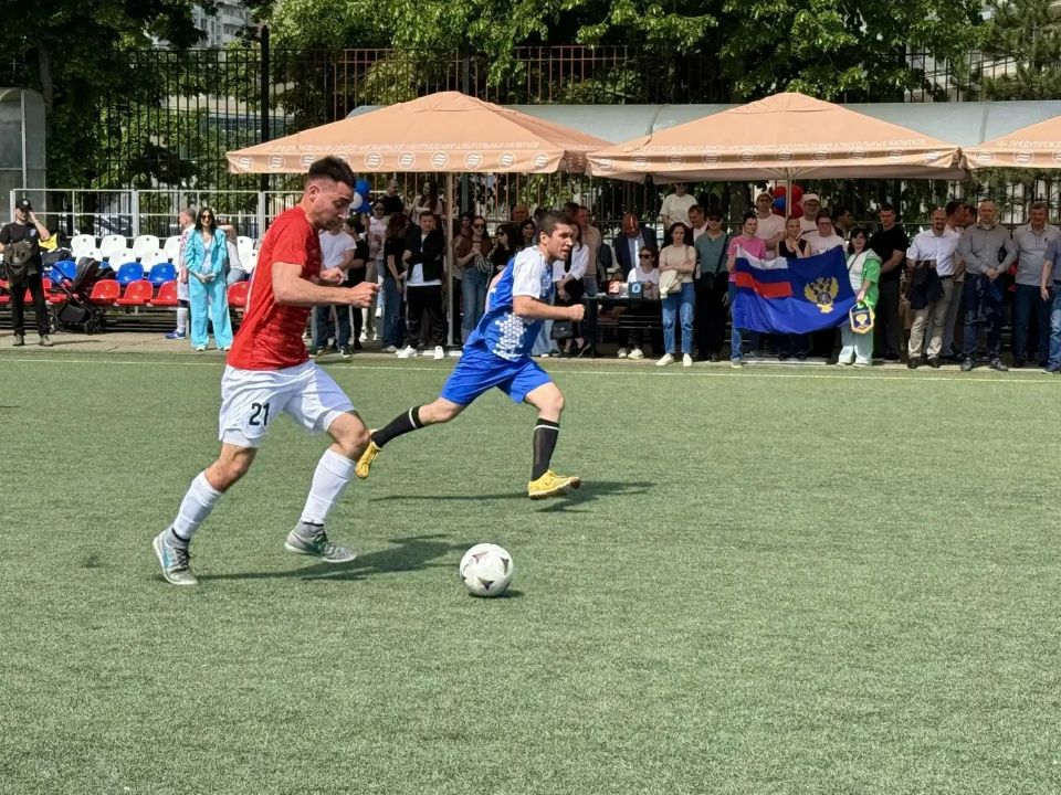 В рамках межведомственного взаимодействия сотрудники УФК по Ростовской области Русско Николай и Кобылько Сергей приняли участие в турнире по мини-футболу посвященного 81-годовщине Победы в Великой Отечественной войне В рамках межведомственного взаимодействия сотрудники УФК по Ростовской области Русско Николай и Кобылько Сергей приняли участие в турнире по мини-футболу посвященного 81-годовщине Победы в Великой Отечественной войне