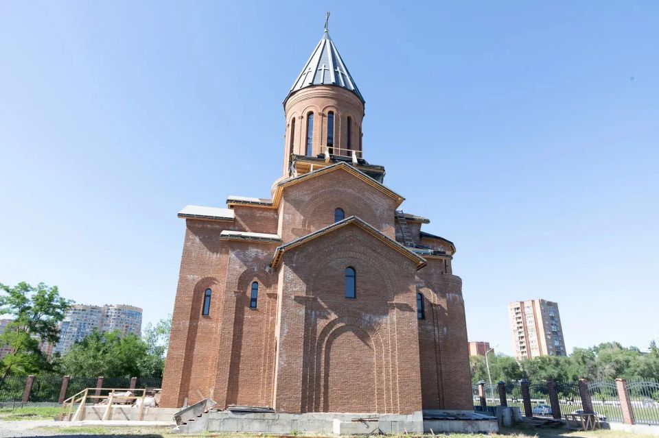 Александр Скрябин: Ростов - очень разный. Разные народы, разные архитектурные стили составляют его единство Александр Скрябин: Ростов - очень разный. Разные народы, разные архитектурные стили составляют его единство