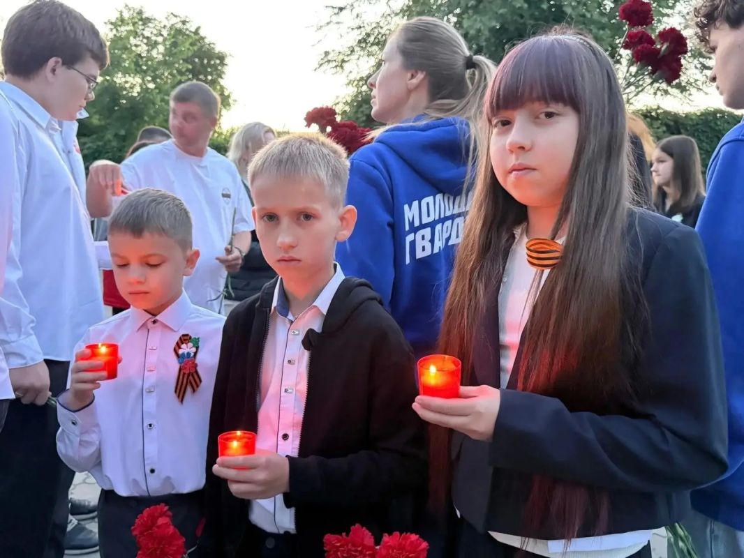 В Ростовской области, как и во всей стране, сегодня День памяти и скорби В Ростовской области, как и во всей стране, сегодня День памяти и скорби