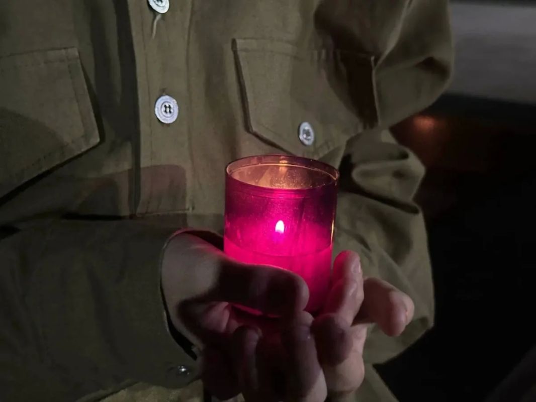 В Батайске прошла акция «Свеча памяти» В Батайске прошла акция «Свеча памяти»