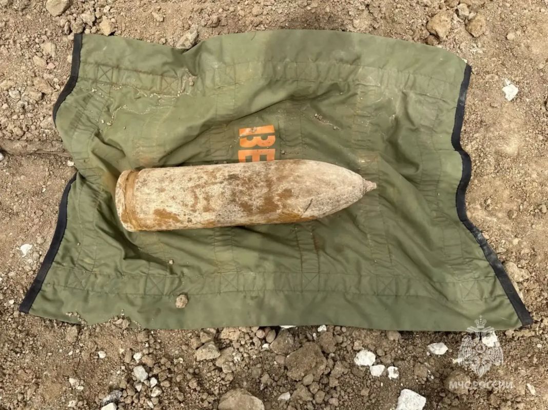 В Волгоградской области донские саперы уничтожили авиабомбу В Волгоградской области донские саперы уничтожили авиабомбу