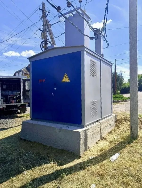 В Азове модернизировали подстанцию, которая обеспечивает электроэнергией более 600 жителей, сообщили в пресс-службе "Донэнерго"
