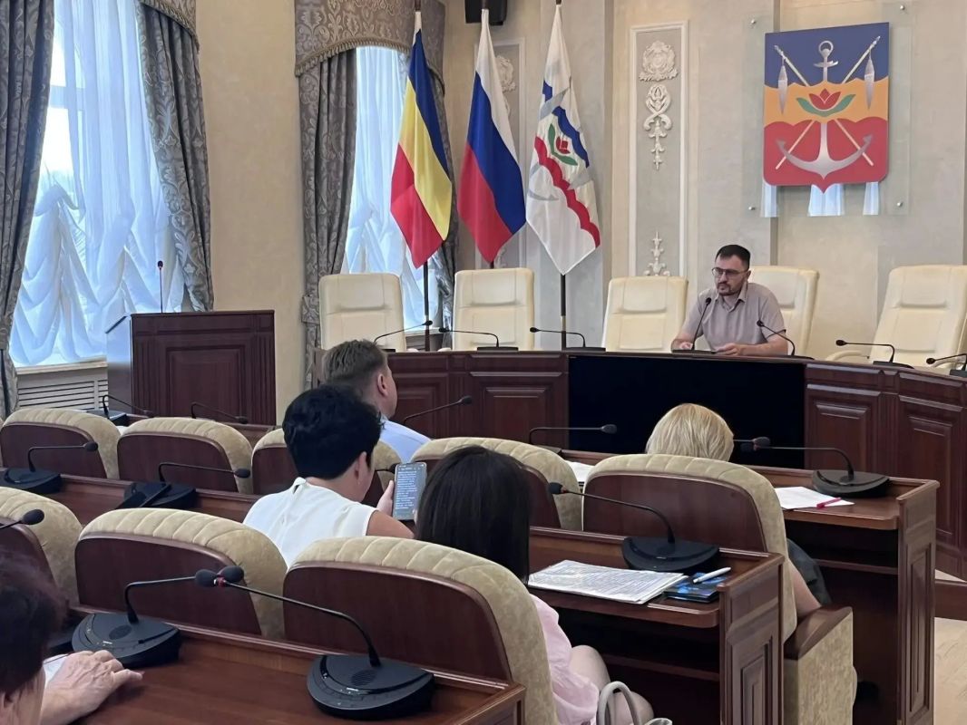 Заместитель главы Администрации Волгодонска по городскому хозяйству Андрей Журавлев провел совещание по подготовке жилого фонда, соцобъектов и инженерных сетей к отопительному сезону Заместитель главы Администрации Волгодонска по городскому хозяйству Андрей Журавлев провел совещание по подготовке жилого фонда, соцобъектов и инженерных сетей к отопительному сезону