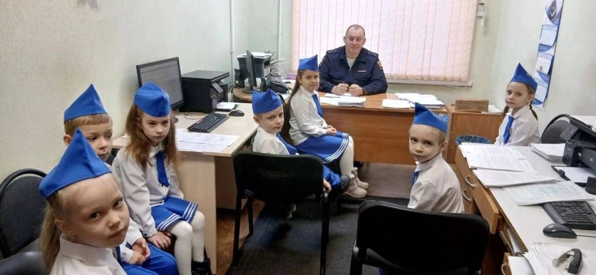 К 90-летию Госавтоинспекции России в наш адрес продолжают поступать теплые поздравления со всех уголков Ростовской области К 90-летию Госавтоинспекции России в наш адрес продолжают поступать теплые поздравления со всех уголков Ростовской области