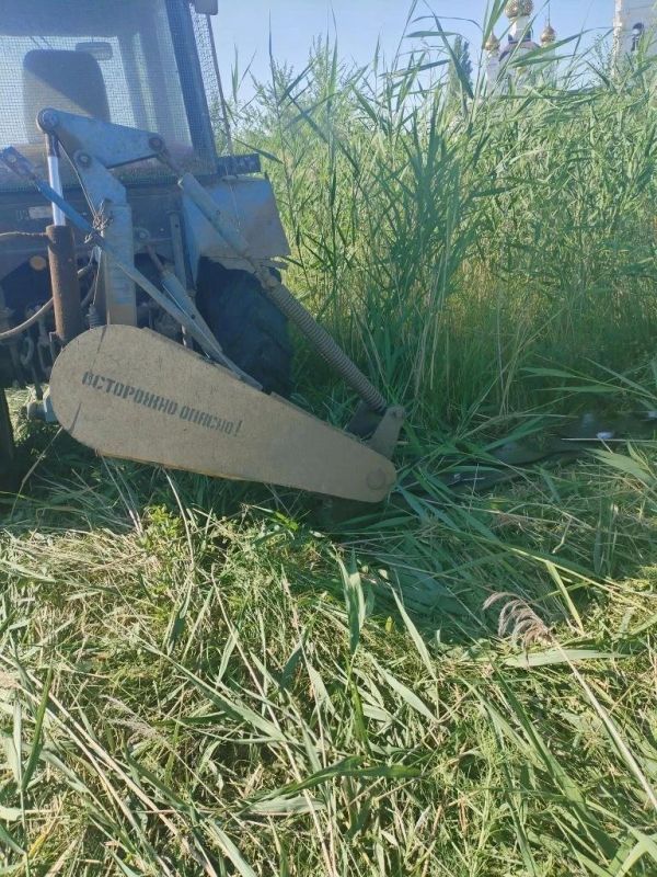 Коммунальные службы Волгодонска ежедневно приводят в порядок дороги, скверы и дворы Коммунальные службы Волгодонска ежедневно приводят в порядок дороги, скверы и дворы