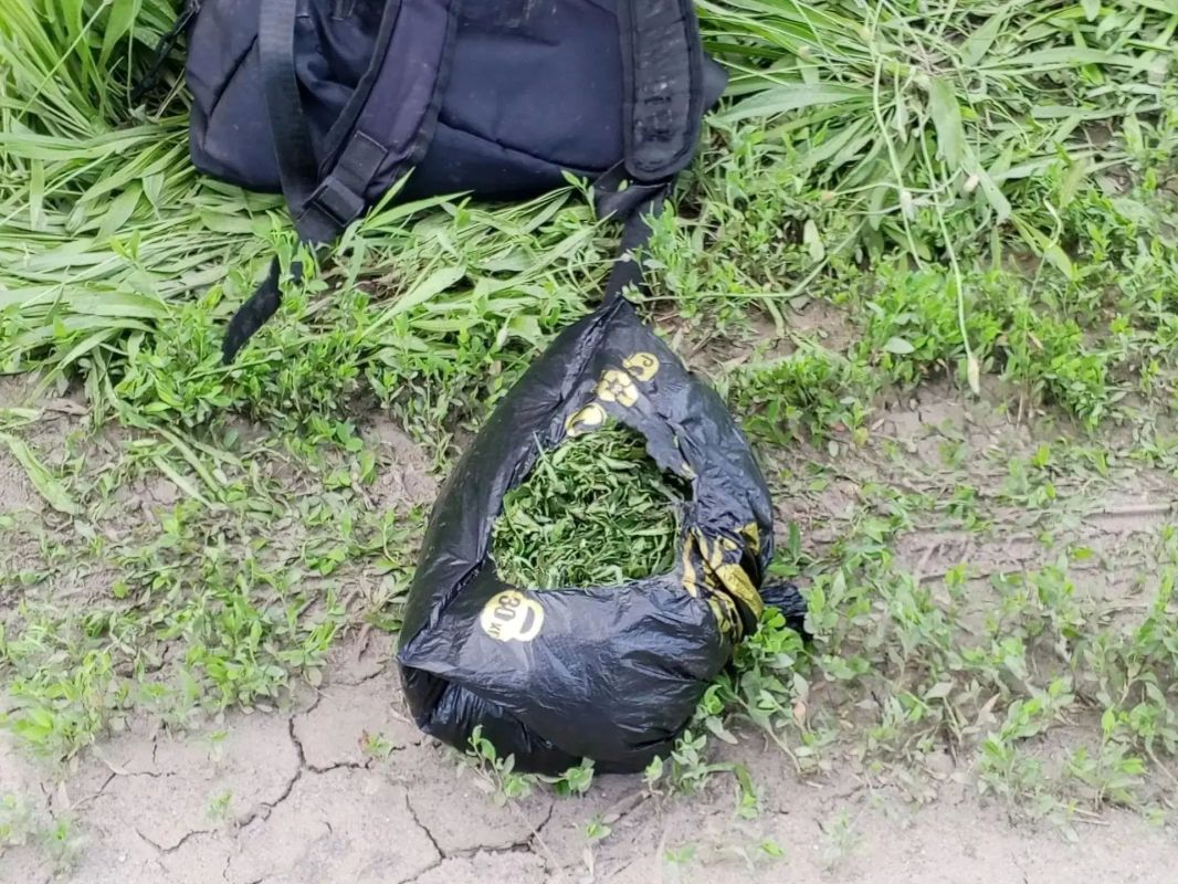 В Константиновске полицейские задержали 36-летнего местного жителя - у мужчины обнаружили 200 грамм наркотика В Константиновске полицейские задержали 36-летнего местного жителя - у мужчины обнаружили 200 грамм наркотика