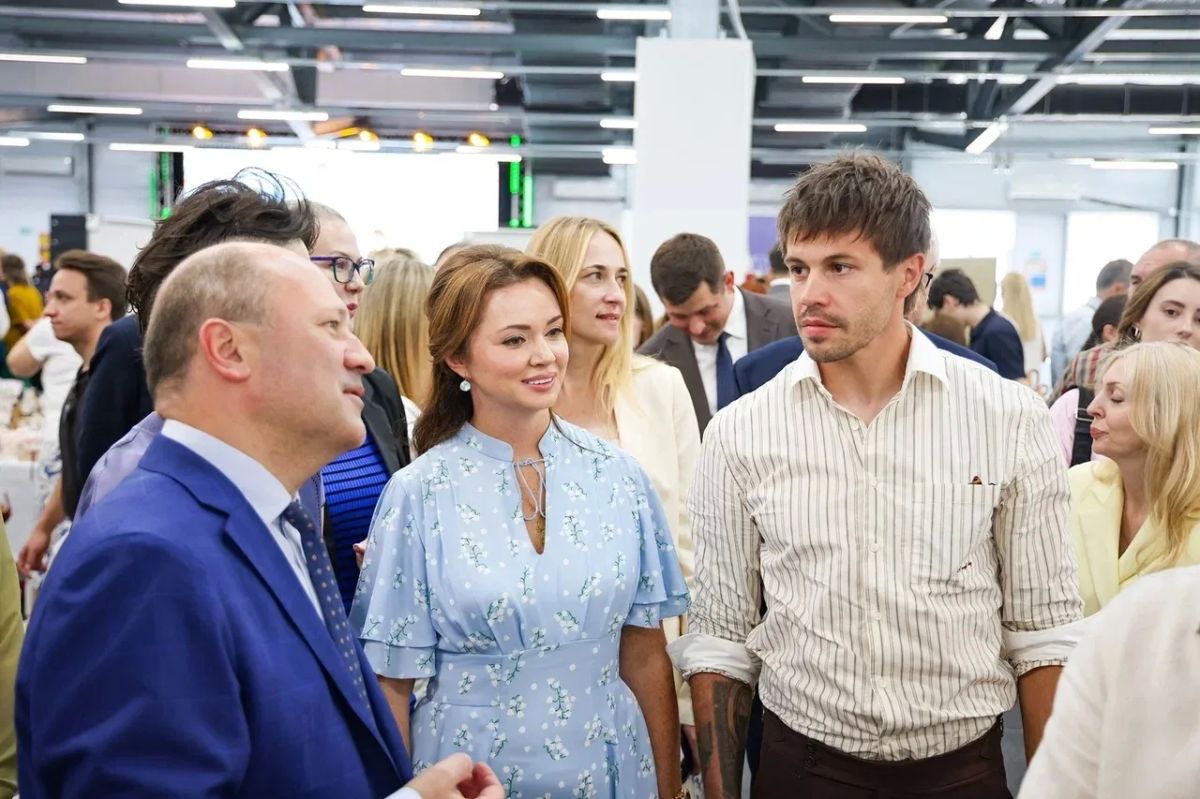 Александр Скрябин: «Ростов — город со вкусом» — так называется открывшийся сегодня гастрономический фестиваль и форум Александр Скрябин: «Ростов — город со вкусом» — так называется открывшийся сегодня гастрономический фестиваль и форум