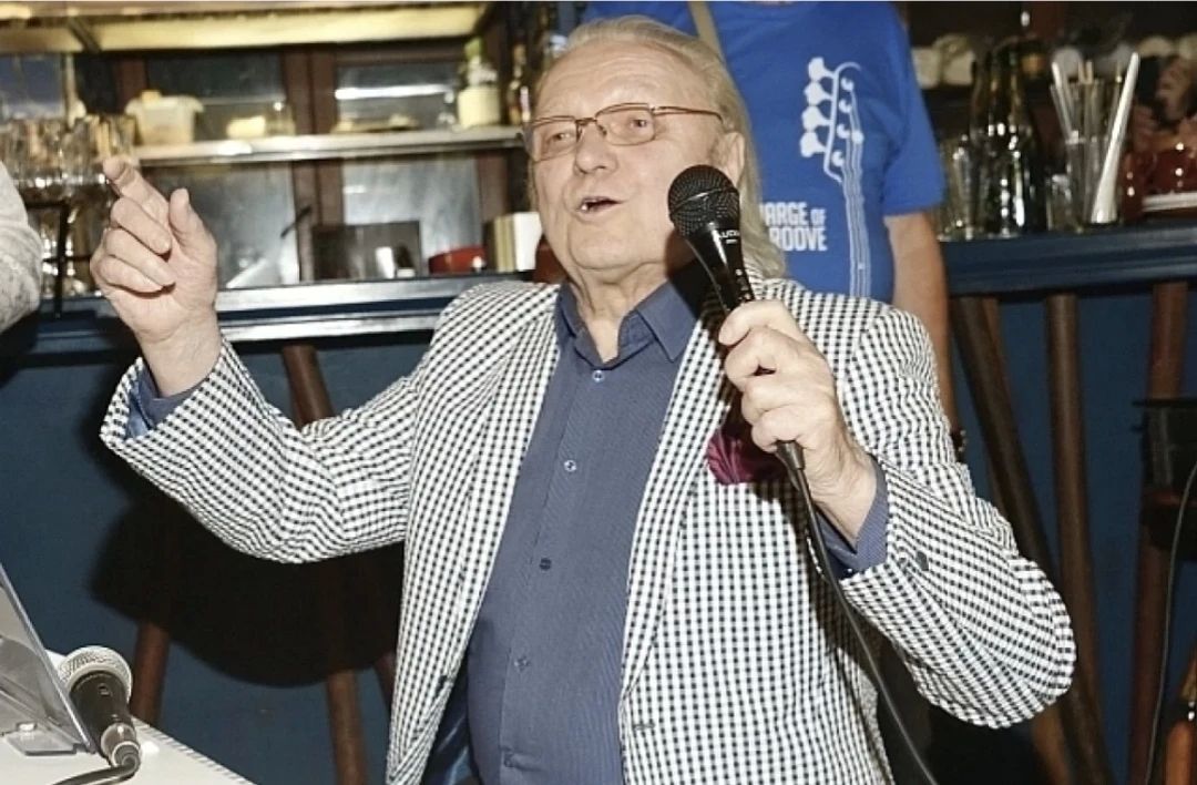 А знаете ли вы, что знаменитый певец и создатель ансамбля «Самоцветы» Юрий Маликов родился на донской земле?
