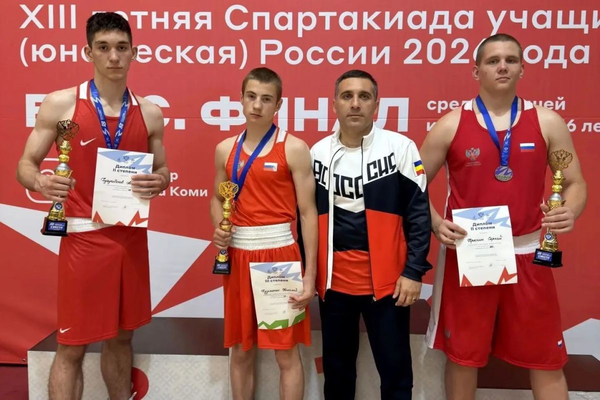 Шахтинец — серебряный призер Спартакиады учащихся России по боксу Шахтинец — серебряный призер Спартакиады учащихся России по боксу