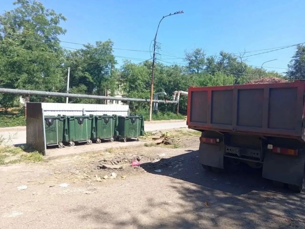 В Шахтах в микрорайоне «Горняк» решена проблема с доступом к контейнерной площадке В Шахтах в микрорайоне «Горняк» решена проблема с доступом к контейнерной площадке