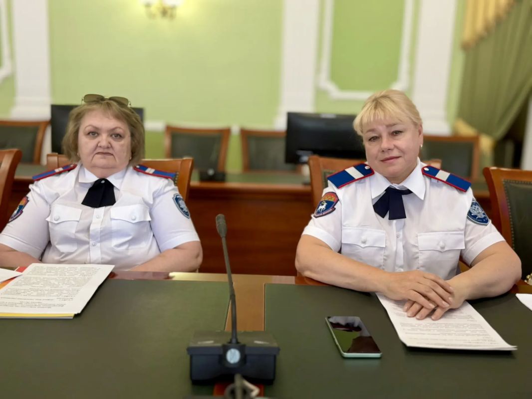 На базе Южно-Российского государственного политехнического университета (НПИ) имени Матвея Платова состоялась межрегиональная конференция на тему: «Мост традиций: Педагоги о казачьем воспитании».Организаторами форума... На базе Южно-Российского государственного политехнического университета (НПИ) имени Матвея Платова состоялась межрегиональная конференция на тему: «Мост традиций: Педагоги о казачьем воспитании».Организаторами форума...