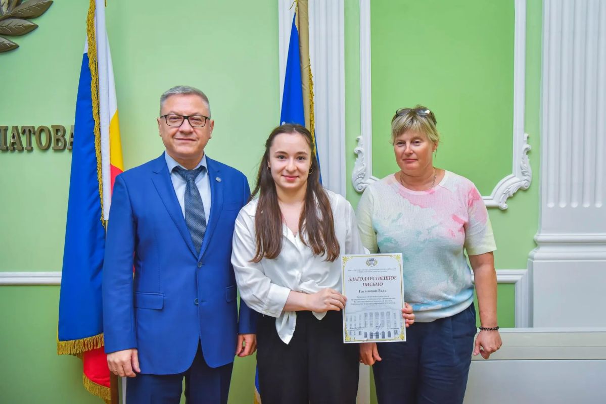 6 июля в Новочеркасском политехе прошла торжественная церемония награждения спортсменов вуза, их наставников, а также руководителей спортивных организаций и сообществ города 6 июля в Новочеркасском политехе прошла торжественная церемония награждения спортсменов вуза, их наставников, а также руководителей спортивных организаций и сообществ города
