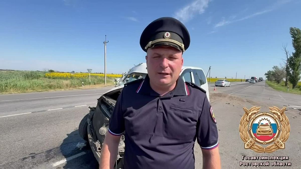 ПАЗ столкнулся с микроавтобусом в Ростовской области