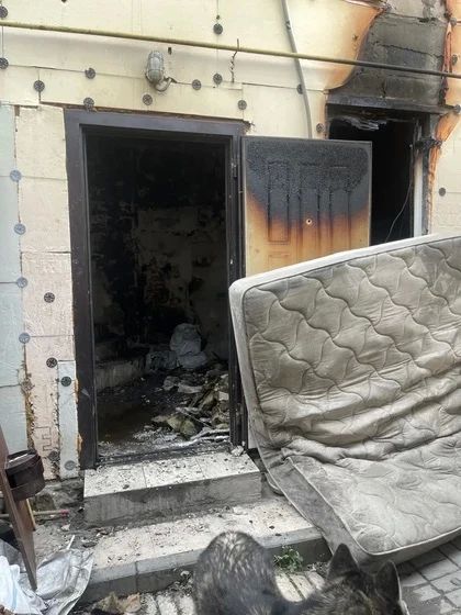 В Таганроге семья с двумя детьми осталась без крыши над головой из-за пожара В Таганроге семья с двумя детьми осталась без крыши над головой из-за пожара