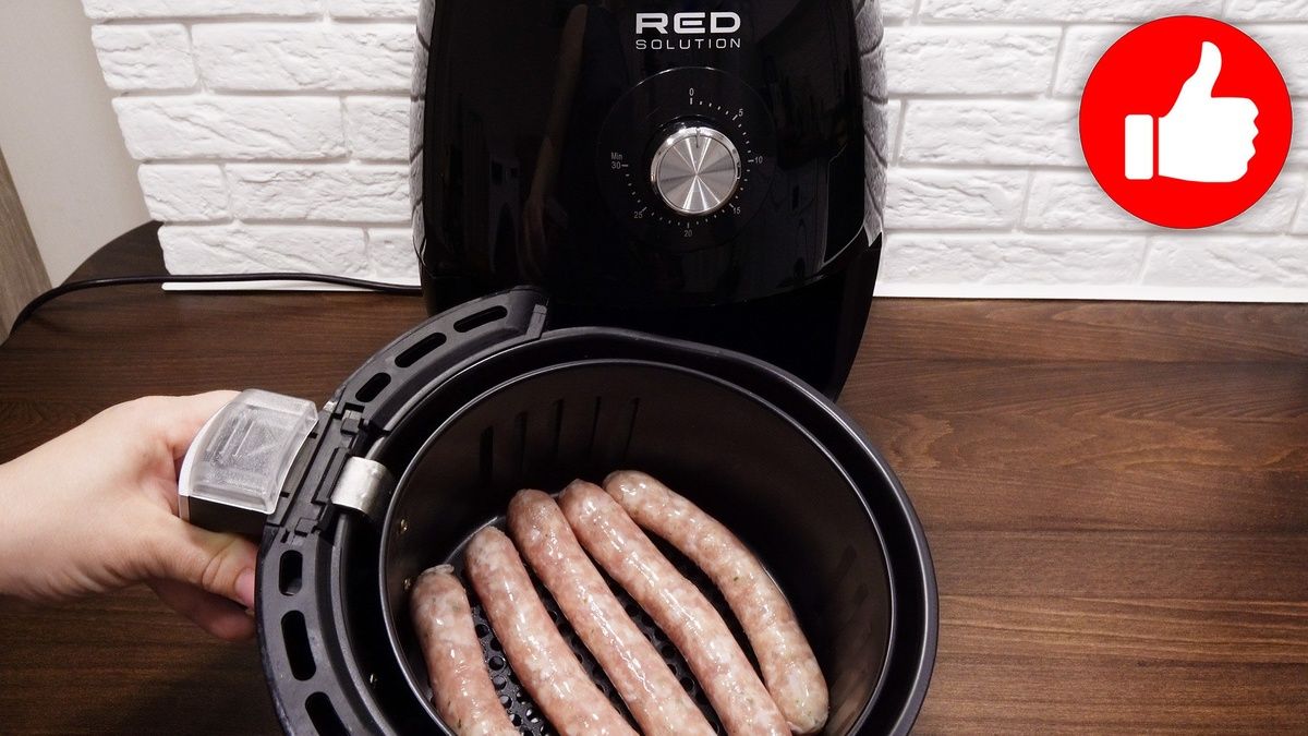 Идеальное угощение для аэрогриля: как быстро приготовить вкусные колбаски