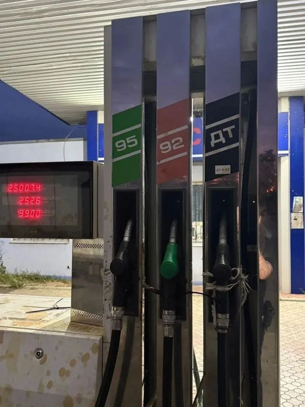 Полиция Матвеево-Кургана Ростовской области изъяла из незаконного оборота более 4 тонн топлива у спекулянта Полиция Матвеево-Кургана Ростовской области изъяла из незаконного оборота более 4 тонн топлива у спекулянта