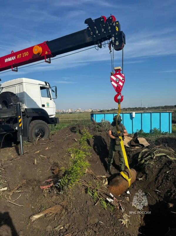 Немецкие авиабомбы времён ВОВ взорвали под Ростовом Немецкие авиабомбы времён ВОВ взорвали под Ростовом