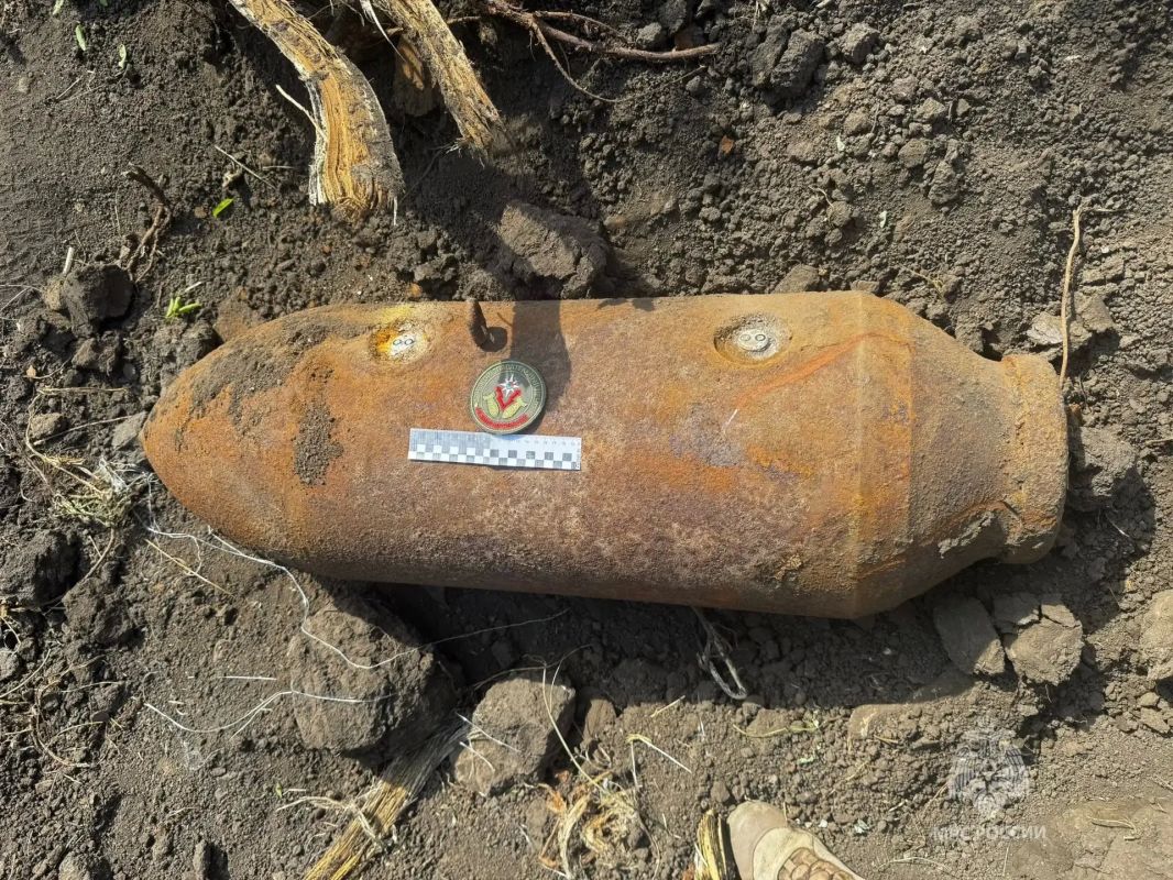 Немецкие авиабомбы времён ВОВ взорвали под Ростовом Немецкие авиабомбы времён ВОВ взорвали под Ростовом