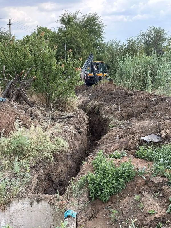 В Шахтах приступили к замене 300 метров аварийного участка водопровода в поселке Машзавод В Шахтах приступили к замене 300 метров аварийного участка водопровода в поселке Машзавод