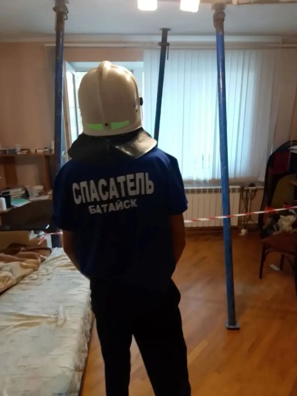 Сегодня подписал постановление о введении режима функционирования «Повышенная готовность» для органов управления и сил муниципального звена РСЧС в связи с частичным разрушением плиты перекрытия между первым и вторым этажами... Сегодня подписал постановление о введении режима функционирования «Повышенная готовность» для органов управления и сил муниципального звена РСЧС в связи с частичным разрушением плиты перекрытия между первым и вторым этажами...