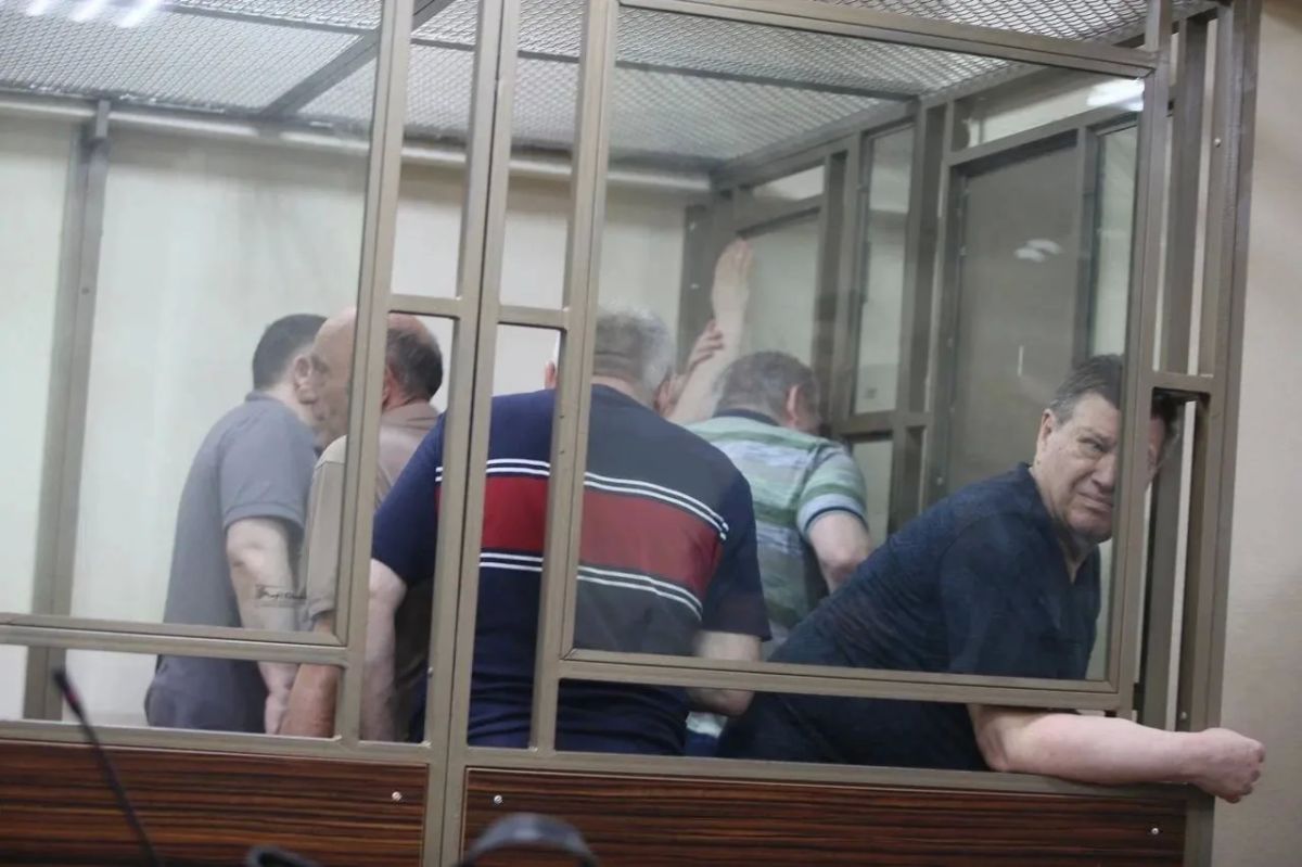 Суд в Ростове-на-Дону огласил приговор по делу о нелегальных рынках в Аксайском районе Суд в Ростове-на-Дону огласил приговор по делу о нелегальных рынках в Аксайском районе