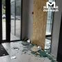 Зеркало упало на полуторагодовалого малыша в батайском ЖК. Медикам пришлось зашивать ребёнку палец