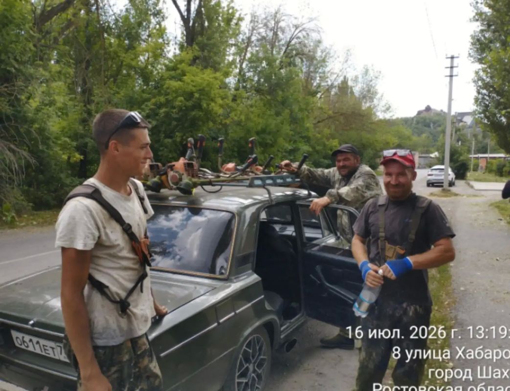 В Октябрьском территориальном отделе продолжается покос сорной растительности В Октябрьском территориальном отделе продолжается покос сорной растительности