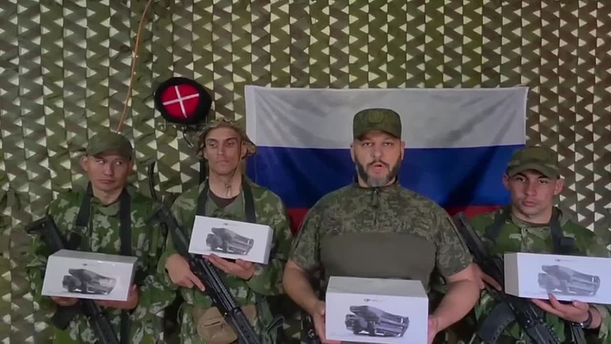 Депутат донского парламента, участник СВО Дмитрий Суворов от лица штурмового отряда «Шторм» 102-го гвардейского мотострелкового полка поблагодарил Председателя Законодательного Собрания Ростовской области Александра Ищенко и...