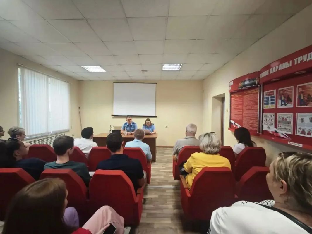 Таганрогской транспортной прокуратурой проведен личный прием граждан Таганрогской транспортной прокуратурой проведен личный прием граждан