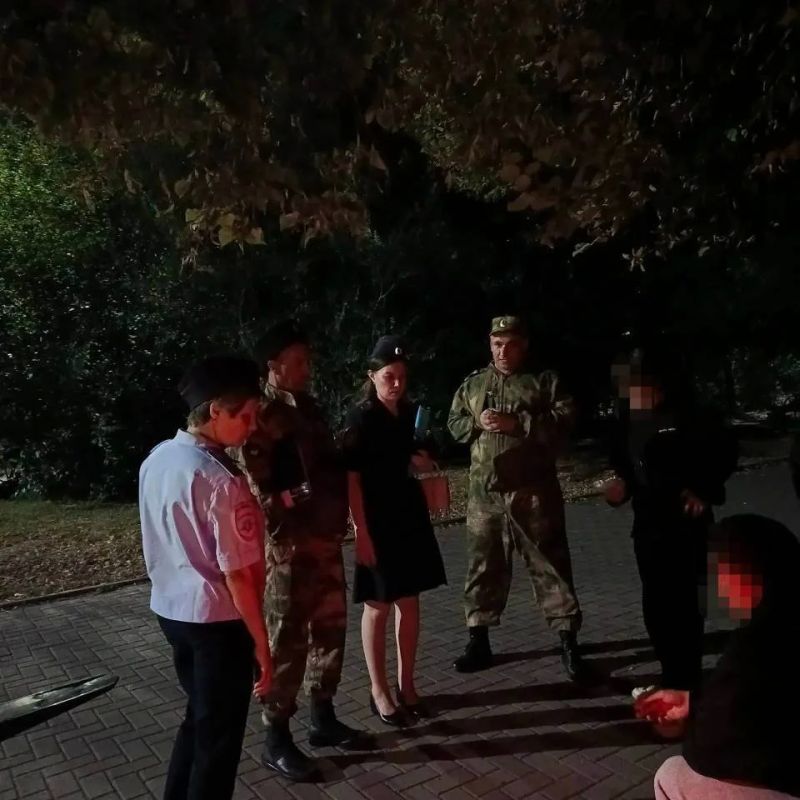 Сотрудники полиции провели профилактический рейд в городе Шахты Сотрудники полиции провели профилактический рейд в городе Шахты