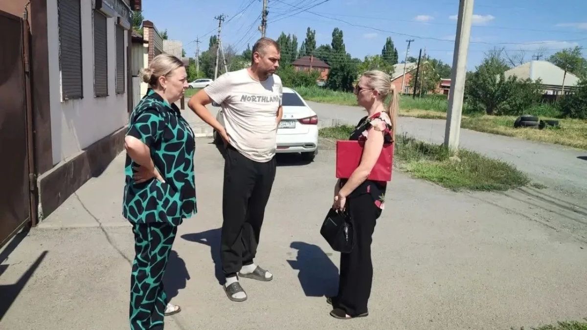 Управление по работе с населением провело встречи с жителями улиц Орджоникидзе и Рылеева Управление по работе с населением провело встречи с жителями улиц Орджоникидзе и Рылеева