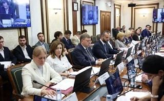 Суды и приставов предложили связать «цифрой»: В Донском Заксобрании выступили за расширение электронного документооборота