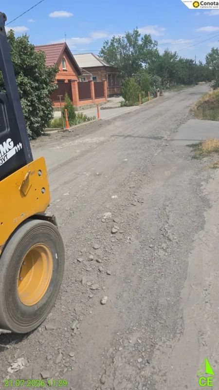В Батайске продолжается грейдирование дорог по обращениям жителей В Батайске продолжается грейдирование дорог по обращениям жителей
