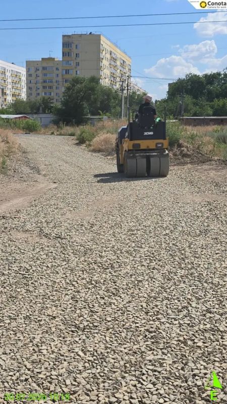 В Батайске продолжается грейдирование дорог по обращениям жителей В Батайске продолжается грейдирование дорог по обращениям жителей