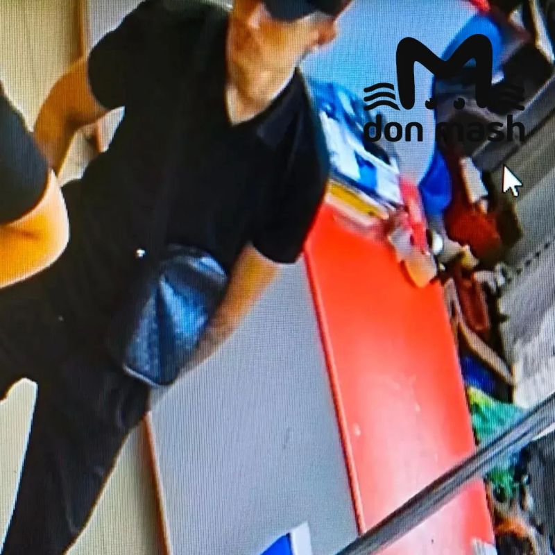 Ездун взял в азовском магазине мотоцикл на тест-драйв и укатил на нём в закат Ездун взял в азовском магазине мотоцикл на тест-драйв и укатил на нём в закат
