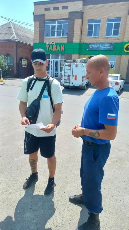 Спасатели напоминают о безопасности у воды и высокой пожарной опасности Спасатели напоминают о безопасности у воды и высокой пожарной опасности