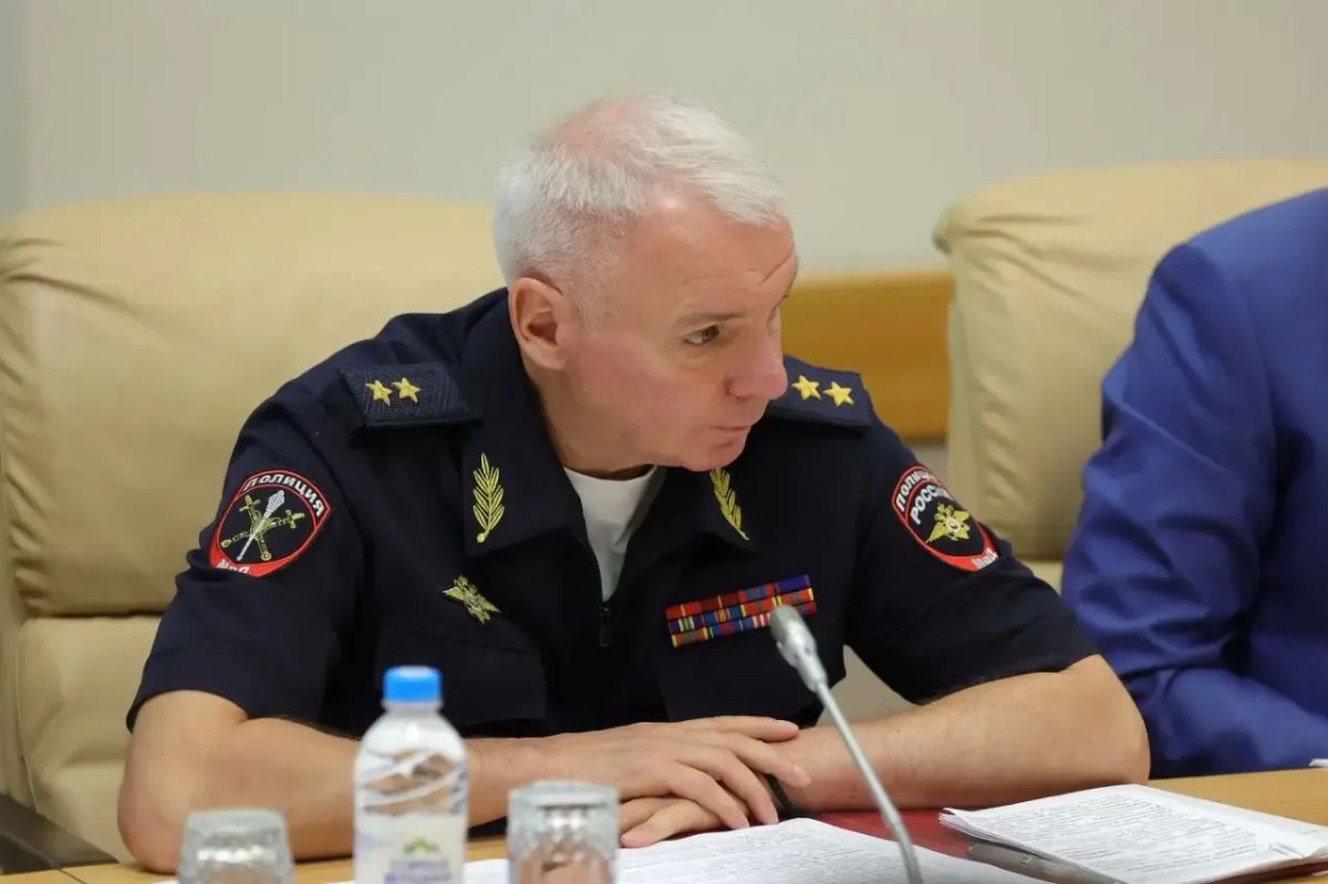 Юрий Слюсарь: Уборочная, ситуация с пожарами и контроль за рынком топлива – сегодня в центре внимания на совещании в правительстве Юрий Слюсарь: Уборочная, ситуация с пожарами и контроль за рынком топлива – сегодня в центре внимания на совещании в правительстве