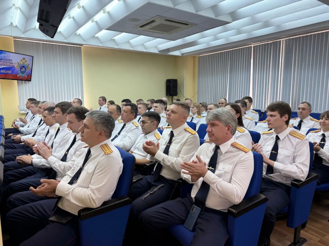В СЛЕДСТВЕННОМ УПРАВЛЕНИИ СОСТОЯЛОСЬ ТОРЖЕСТВЕННОЕ МЕРОПРИЯТИЕ, ПОСВЯЩЕННОЕ ДНЮ СОТРУДНИКА ОРГАНОВ СЛЕДСТВИЯ РОССИЙСКОЙ ФЕДЕРАЦИИ В СЛЕДСТВЕННОМ УПРАВЛЕНИИ СОСТОЯЛОСЬ ТОРЖЕСТВЕННОЕ МЕРОПРИЯТИЕ, ПОСВЯЩЕННОЕ ДНЮ СОТРУДНИКА ОРГАНОВ СЛЕДСТВИЯ РОССИЙСКОЙ ФЕДЕРАЦИИ